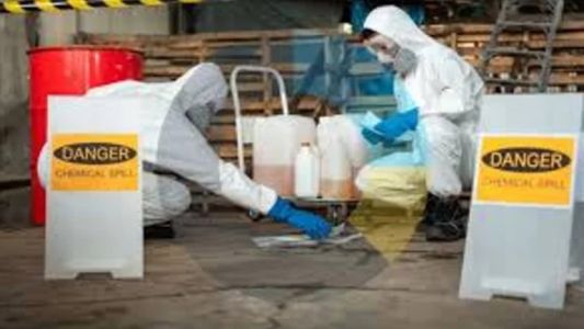 Dos muertos por fuga en una planta química en Virginia Occidental