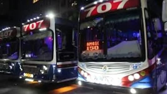 Caos en zona norte: paro de colectivos y protesta frente a la Municipalidad de San Isidro por sueldos impagos