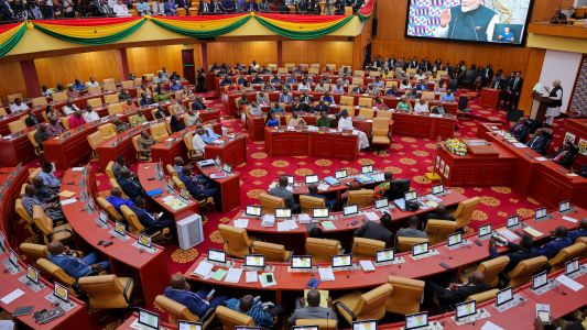 Ghana adoptó una nueva ley anti-LGTB que pena con años de prisión las relaciones homosexuales