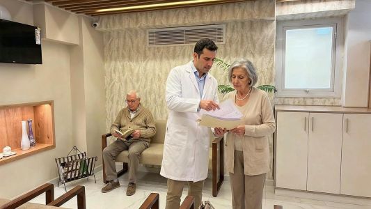 Nuevo concepto en gerontología: crean consultorios integrales para acompañar a las personas mayores con una atención geriátrica global y externalizada
