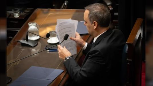 Levantaron el secreto fiscal de Manuel Adorni y su esposa, Bettina Angeletti