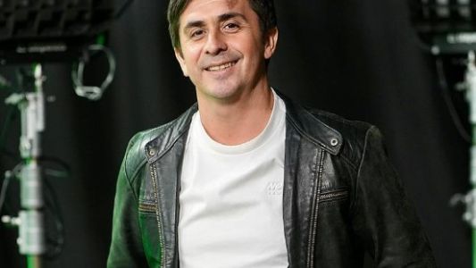 De la pantalla de TV al escenario: Heber Ybañez presenta su primer show en vivo "De soñar y de volar"
