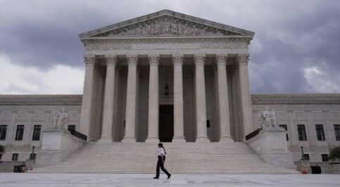 EEUU: la Corte Suprema permite que la píldora abortiva siga estando disponible por correo