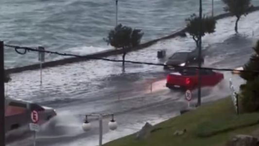 Mar del Plata bajo alerta por lluvias y fuertes vientos: suspenden las clases este viernes