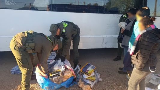 Santa Fe: Descubrieron 20 kilos de pasta base y 47 de cocaína en un ómnibus