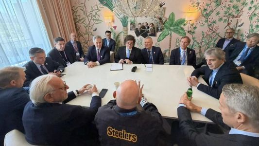 Milei se reunió con grandes inversores en Los Ángeles para potenciar la llegada de capitales