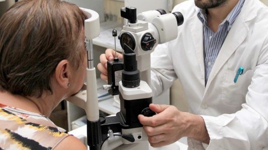 La enfermedad de los ojos que puede alertar sobre un problema de tiroides