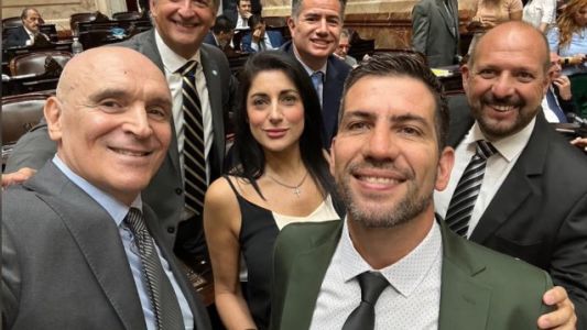 El diputado libertario Quintar denunció que fue estafado al intentar comprar un Tesla en 2025