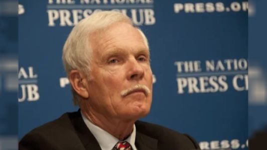 Murió Ted Turner, fundador de la cadena informativa CNN y pionero en transmitir las noticias 24 horas al día