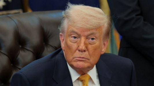 Trump amenaza con atacar a Irán “con mucha fuerza” si no detiene a sus "aliados en Líbano"