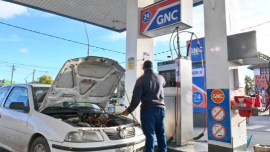 Crece el faltante de GNC en estaciones de servicio ante mayor consumo de hogares por el frío