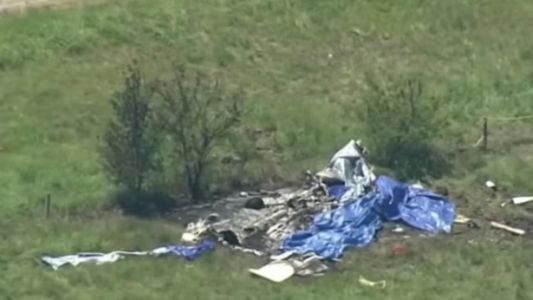 Cayó un avión cerca de Kansas City: hay 12 muertos