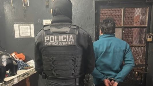 Rosario: le robó tarjetas bancarias del locker del gimnasio a compañeros y fue detenido
