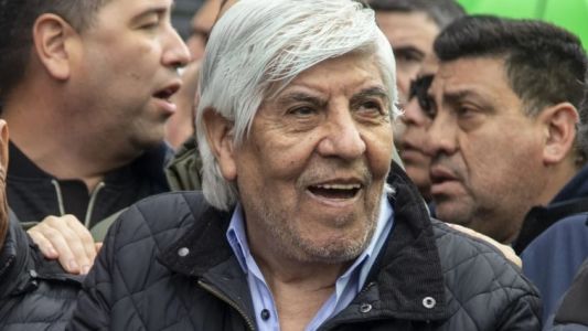 Moyano vendió un centro deportivo de Camioneros al club Tigre para afrontar el déficit de la obra social