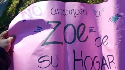 "Todo por Zoe": la comunidad de Reconquista se moviliza para que una nena siga viviendo con sus padres del corazón