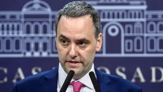 Adorni a Kicillof: “Sin déficit, no hay nueva deuda”