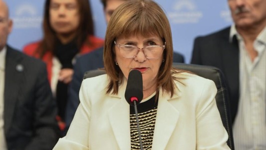 Bullrich denunció a Tapia y Toviggino ante la CONMEBOL