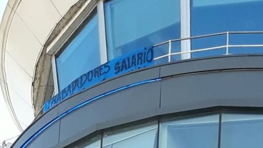 Los controladores aéreos levantaron el paro y la actividad aerocomercial será normal