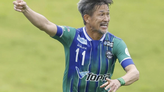 Quién es Kazuyoshi Miura, el histórico futbolista japonés que sigue jugando a los 58 años