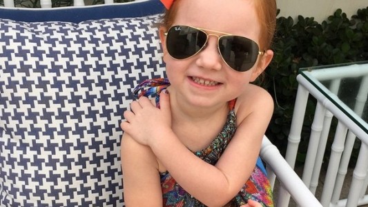 Instagram: furor por los consejos de moda de la estilista de tres años