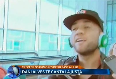 Dani Alves te canta la justa