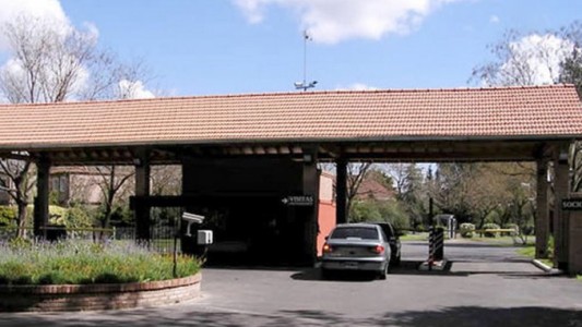 Una joven de 19 años denunció que fue abusada por un profesor de golf en Pilar