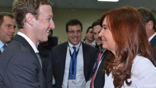 ¿Qué hablaron Cristina y el creador de Facebook en Panamá?