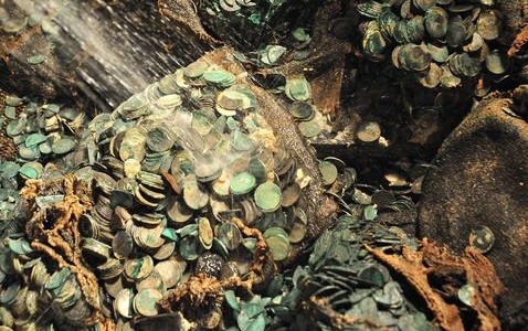 Recuperan un tesoro de US$ 50 millones en un barco hundido a más de 5000 metros de profundidad