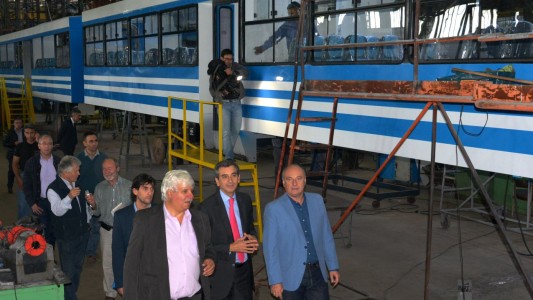 Randazzo supervisó la construcción de trenes en Córdoba