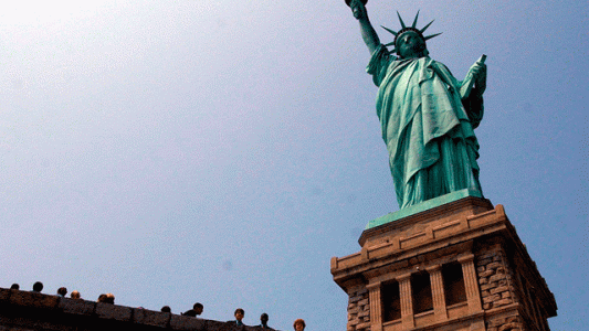 Evacuaron la Estatua de la Libertad por un paquete sospechoso