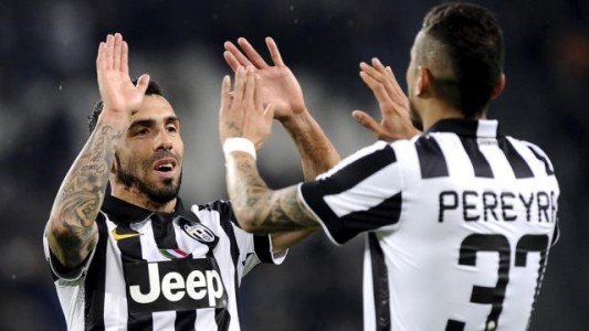 Los argentinos Tevez y Pereyra buscan el tetracampeontao con la Juventus