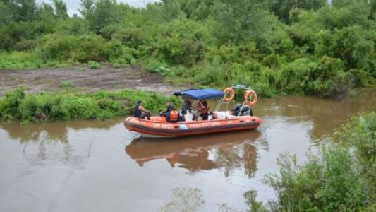 Murieron seis personas por el naufragio y la explosión de dos embarcaciones en Entre Ríos