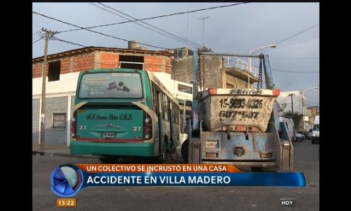 Villa Madero: al menos nueve heridos al incrustarse un colectivo en una casa
