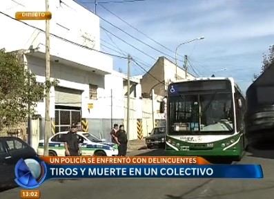 Dos delincuentes muertos tras un tiroteo en un colectivo