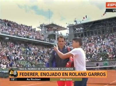 Falló la seguridad en Roland Garros y Federer se enojó