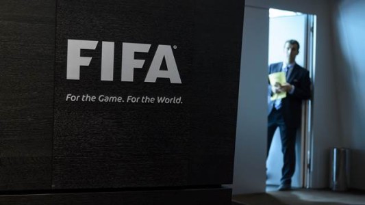 Seis dirigentes de FIFA detenidos en Suiza por corrupción