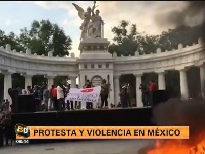 Violenta protesta en México por los estudiantes desaparecidos
