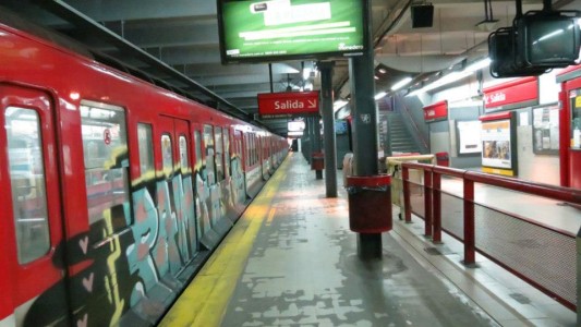 La línea B de subte vuelve a circular a partir de este martes hasta las 23