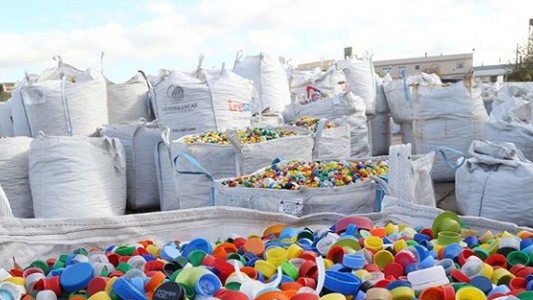 Avanzan en la construcción de un nuevo depósito para tapitas