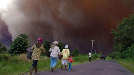 Alerta máxima en Indonesia por volcán Sinabung