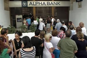 Este lunes no abren los bancos ni la Bolsa en Grecia, ante un posible default