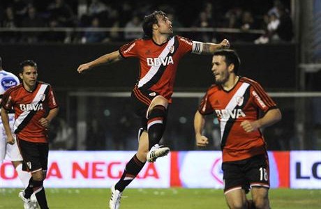 River goleó a Rafaela con un Cavenaghi imparable