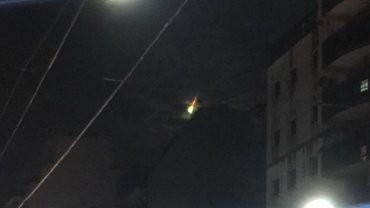 Los astrónomos tienen una sospecha sobre la extraña luz verde