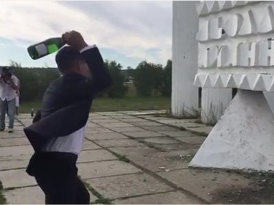 #EsViral La botella de champagne que se convierte en un proyectil boomerang