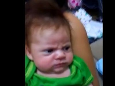 #EsViral Misión imposible: cómo hacer que este bebé sonría
