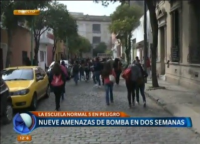 Amenaza de bomba en un colegio de Barracas: hablan los padres y alumnos
