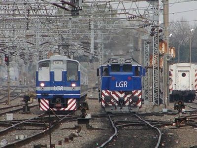 La Fraternidad suspendió el paro y funcionan los trenes