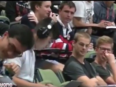 #EsViral Quiso entretenerse en una clase aburrida y pasó un papelón