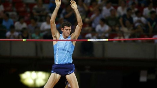 Histórico: Germán Chiaraviglio clasificó a la final de salto con garrocha en el Mundial de Atletismo