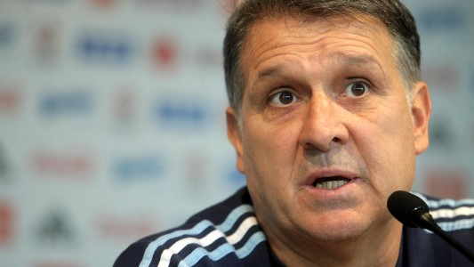 Martino lamentó las "desprolijidades" en la AFA y dijo que hubiese sido "muy justo" suspender la fecha